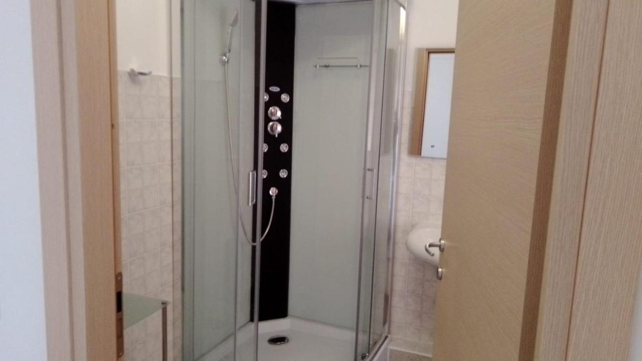 ונטימיגליה Affittacamere L'Orchidea מראה חיצוני תמונה